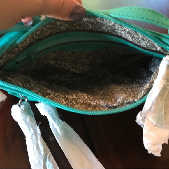 Moda Crossbody Bag - Picture 4 of 4